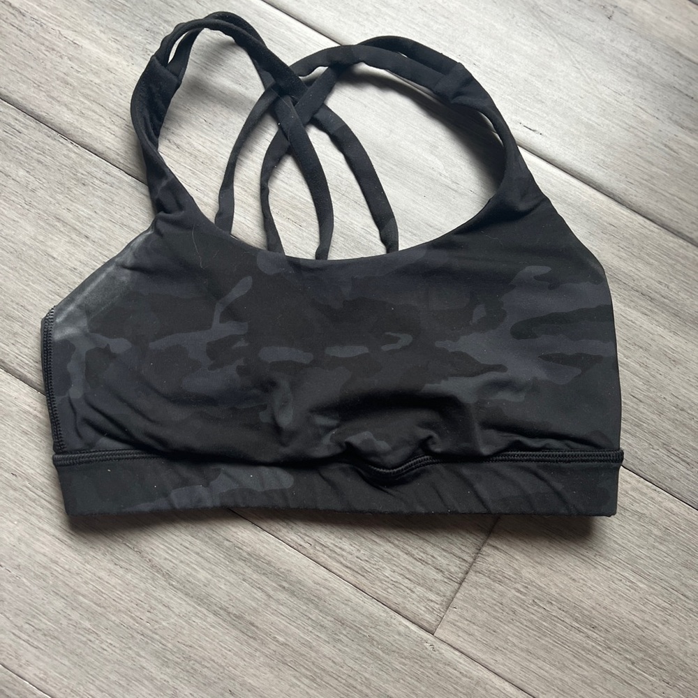 Good condition lulu sports bra